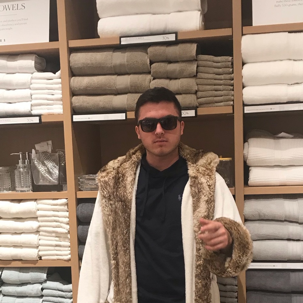 Meet your Posher, Nicholas